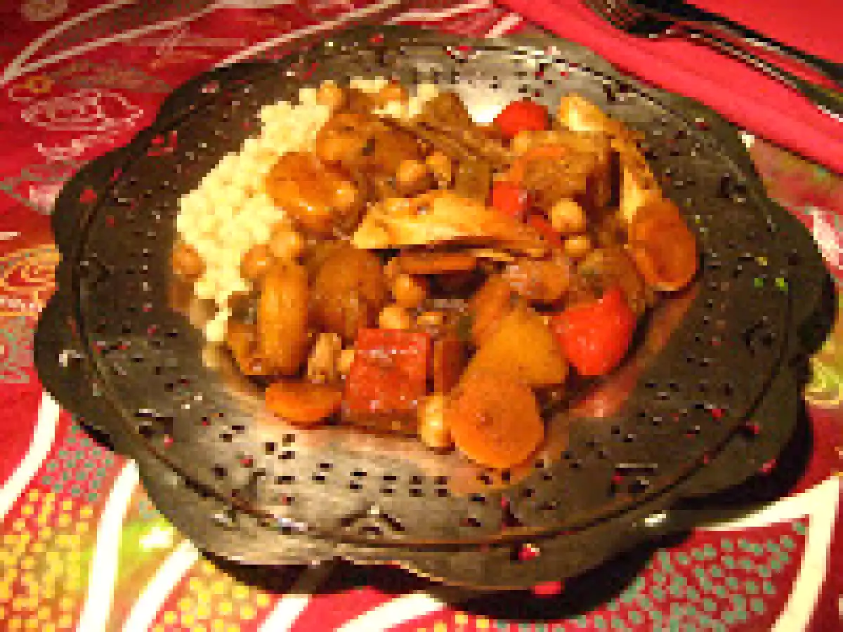 Tajine de légumes et de pois chiches au ras el hanout maison sur couscous de Jérusalem - photo 4