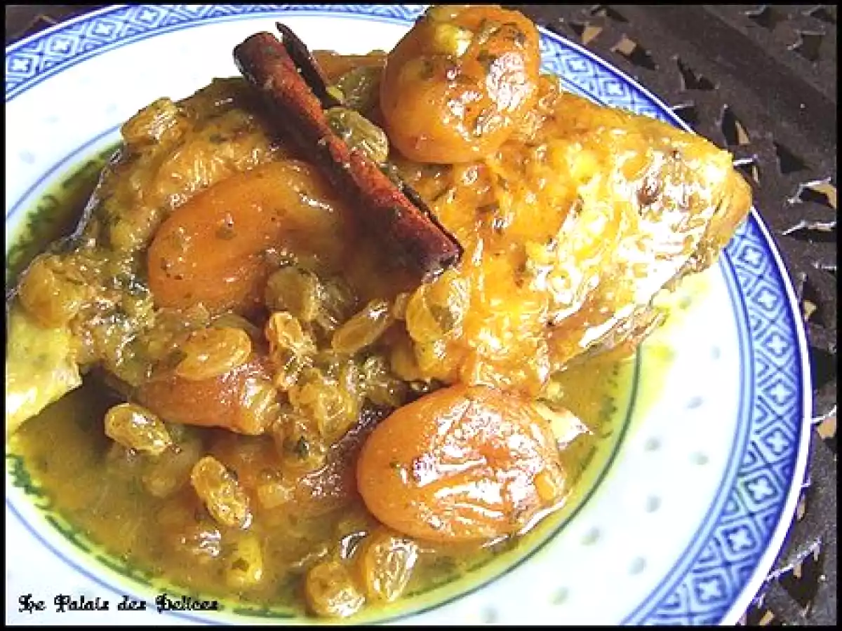 Tajine de poulet aux abricots secs et raisins blonds ( Maroc ) - photo 4