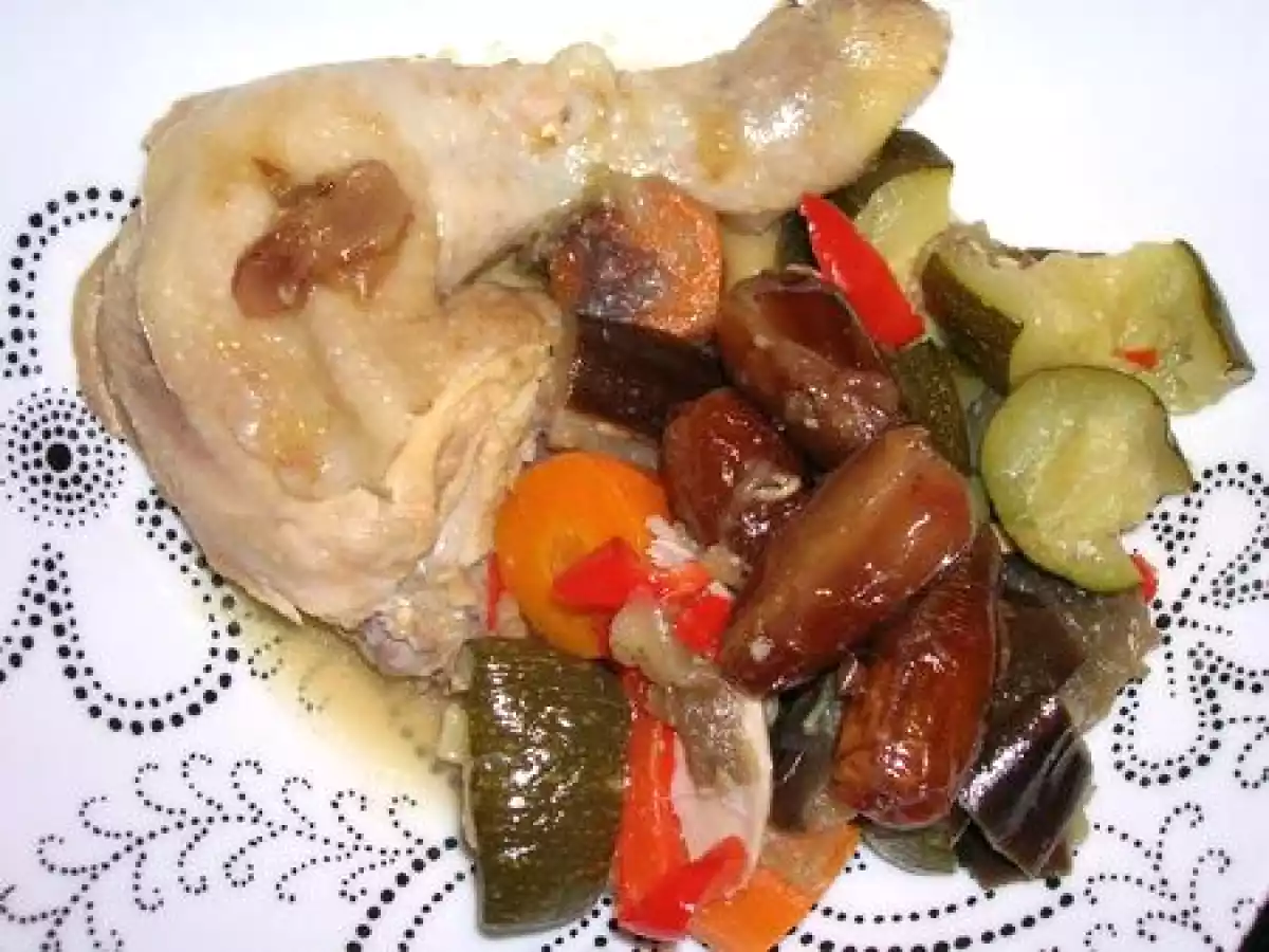 Tajine de poulet aux dattes