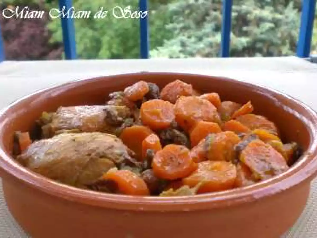 TAJINE DE POULET CAROTTES AU CUMIN & RAISINS SECS
