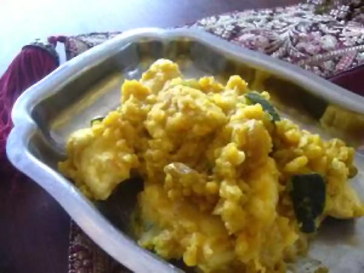 Tajine de poulets et lentilles corail aux épices