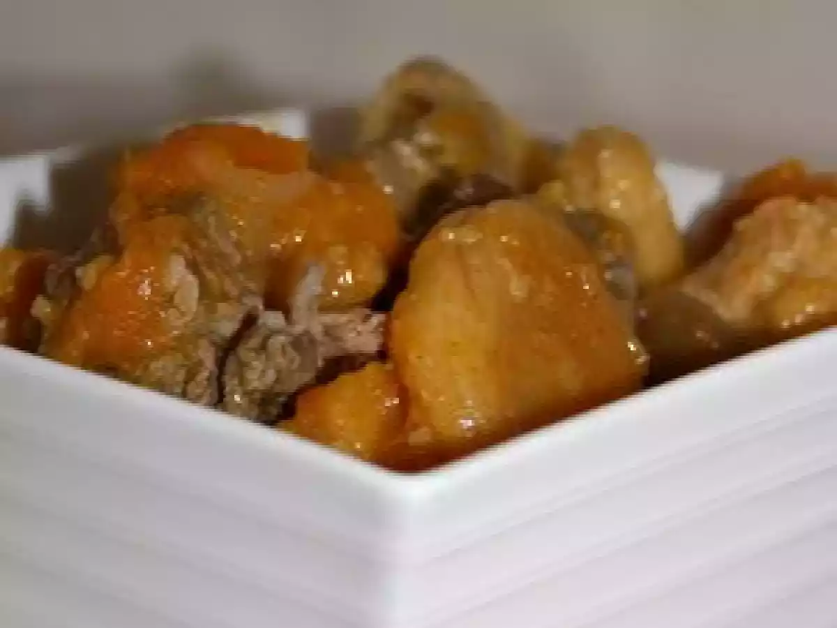 Tajine de veau au coing, potimarron et fruits secs