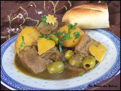 Tajine de viande aux pommes de terre et aux olives ( maroc ) - Recette  Ptitchef
