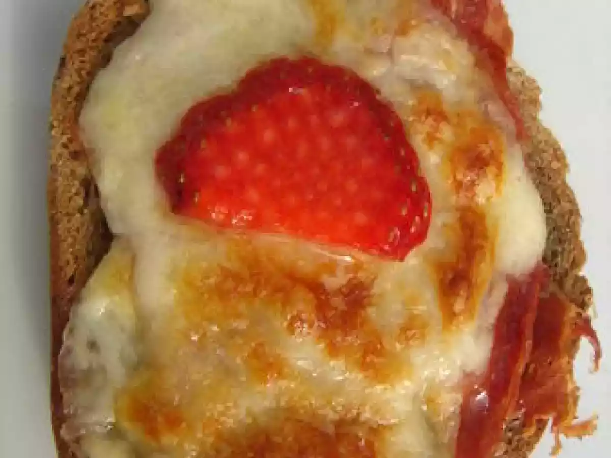 Tapas tartine jambon / chèvre / fraise, une vraie découverte