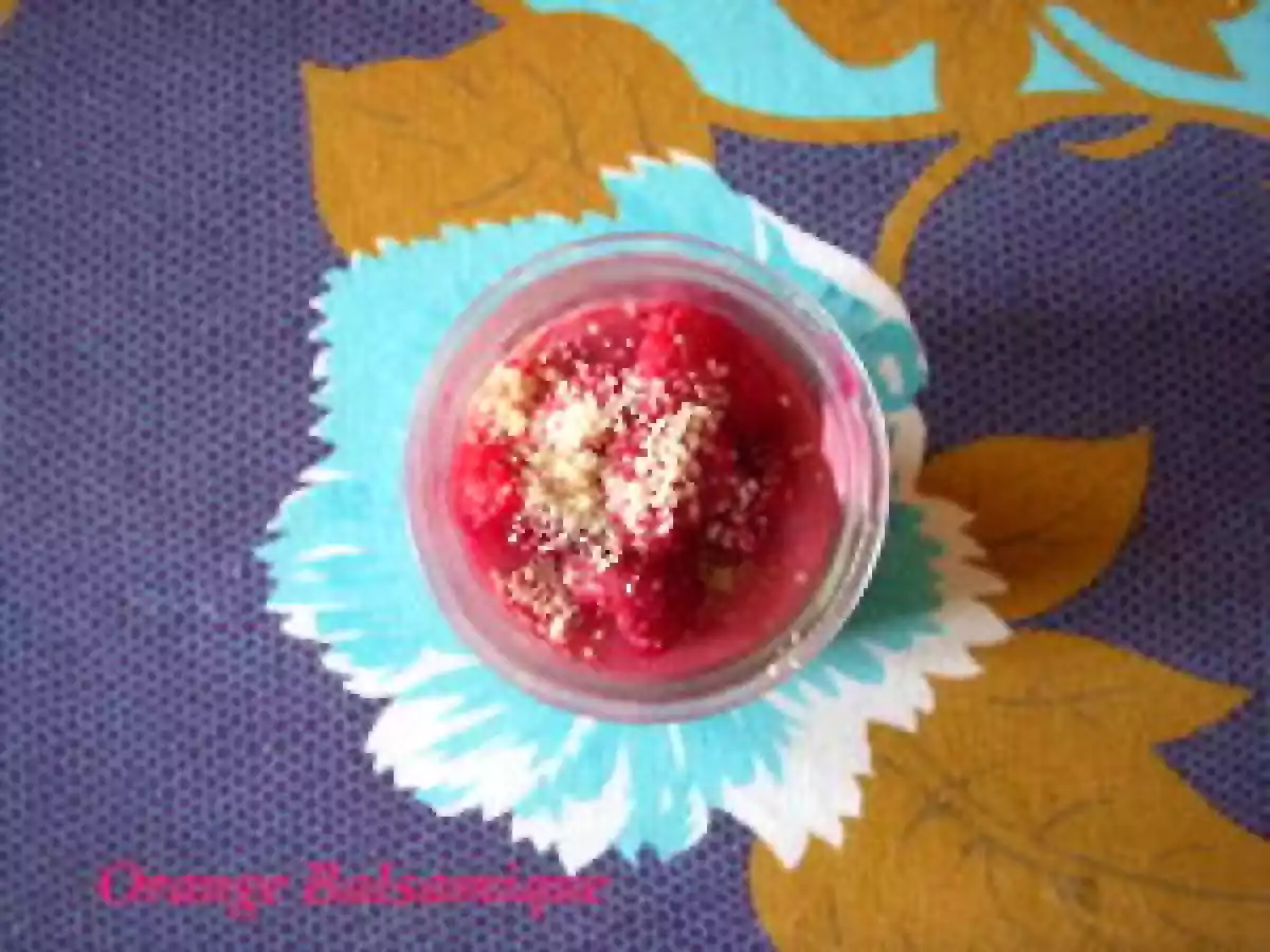 Tapioca aux framboises et lait d'amande