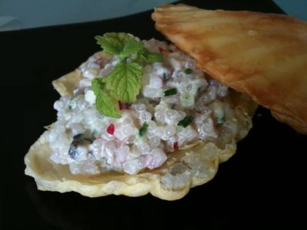 Tartare d'huîtres aux perles du Japon dans son écrin