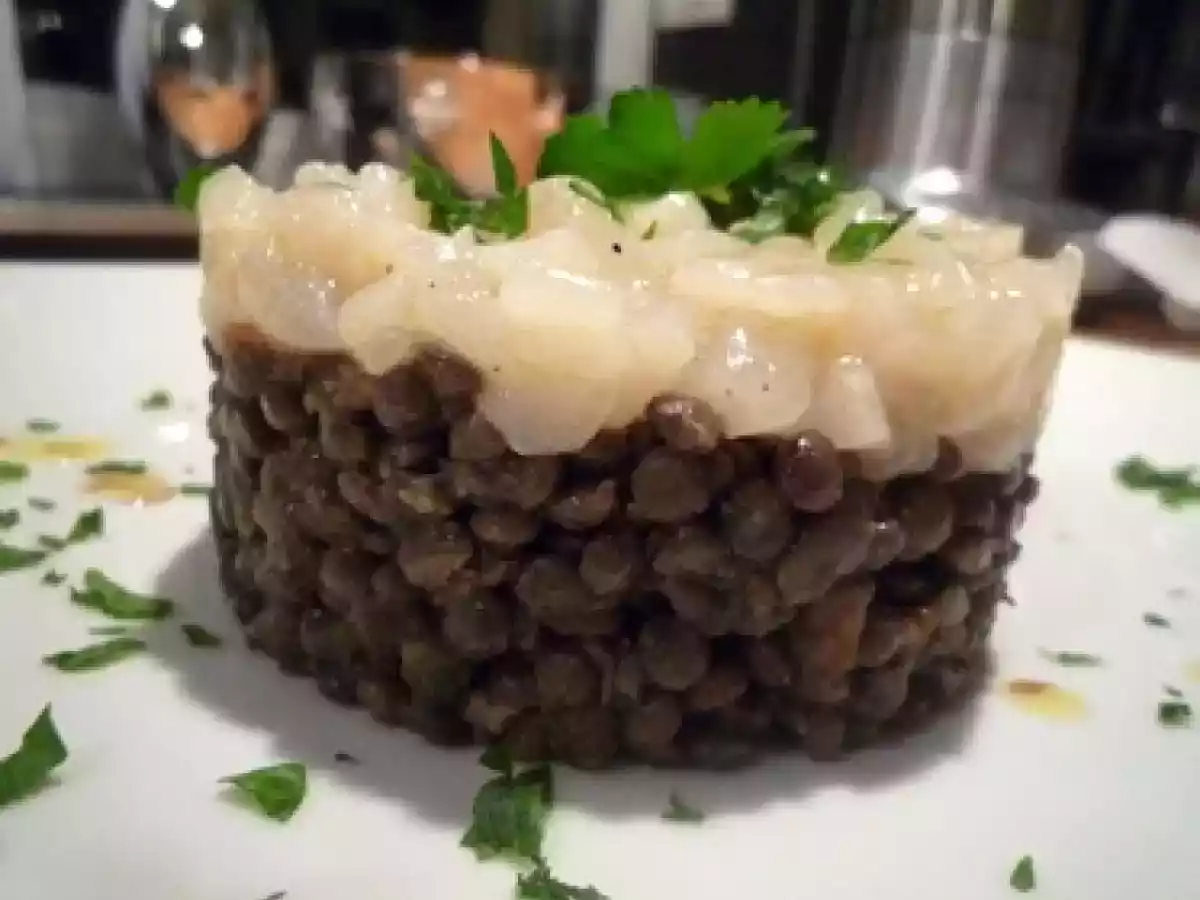 TARTARE DE NOIX DE SAINT-JACQUES AUX LENTILLES