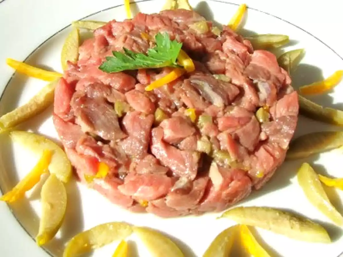 Tartare de paleron basse température à l'écorce d'orange & olives vertes - photo 2