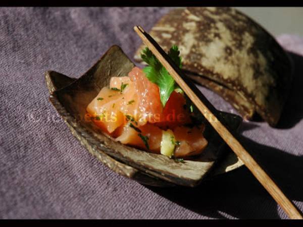 Tartare de saumon au gingembre, échalote et pamplemousse (amuse-bouche festif) - photo 2