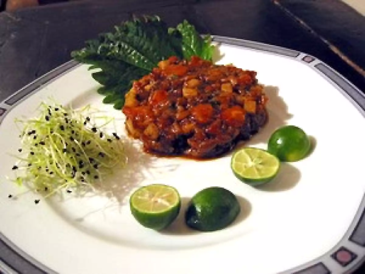 Tartare de saumon au nashi et shiso