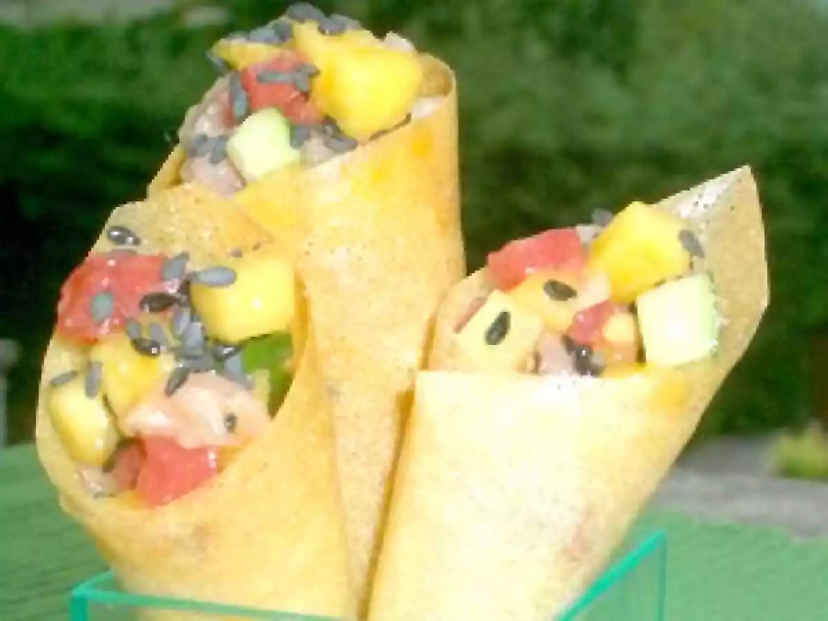 Tartare de thon et mangue ou apéro en cornets croustillants