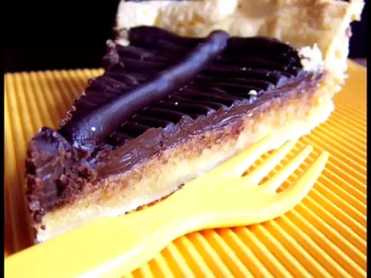 Tarte à l'amande, aux pommes, ganache chocolat - photo 2