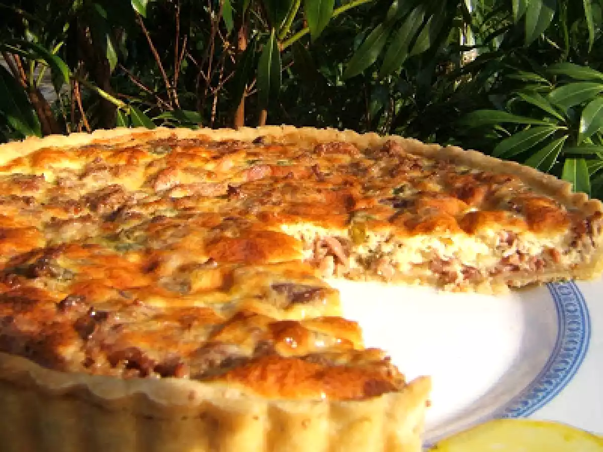Tarte à l'andouillette et câpres sur une pâte brisée aux graines de moutarde - photo 3