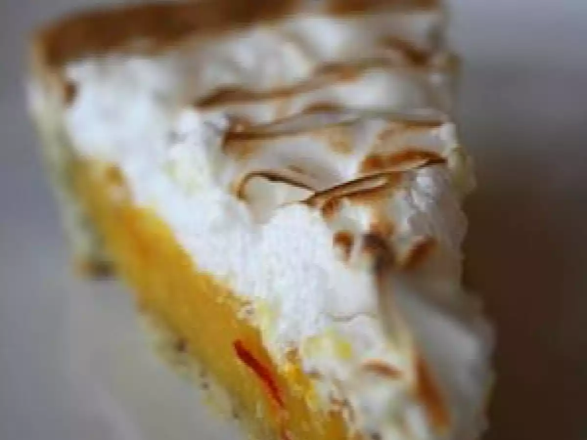 Tarte à l'orange meringuée au safran et au thé noir