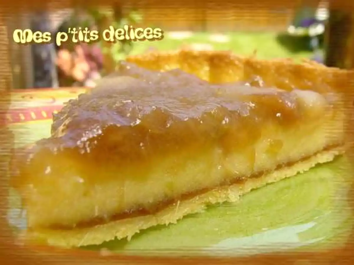 Tarte à la compotée de rhubarbe, crème d'amandes et spéculoos
