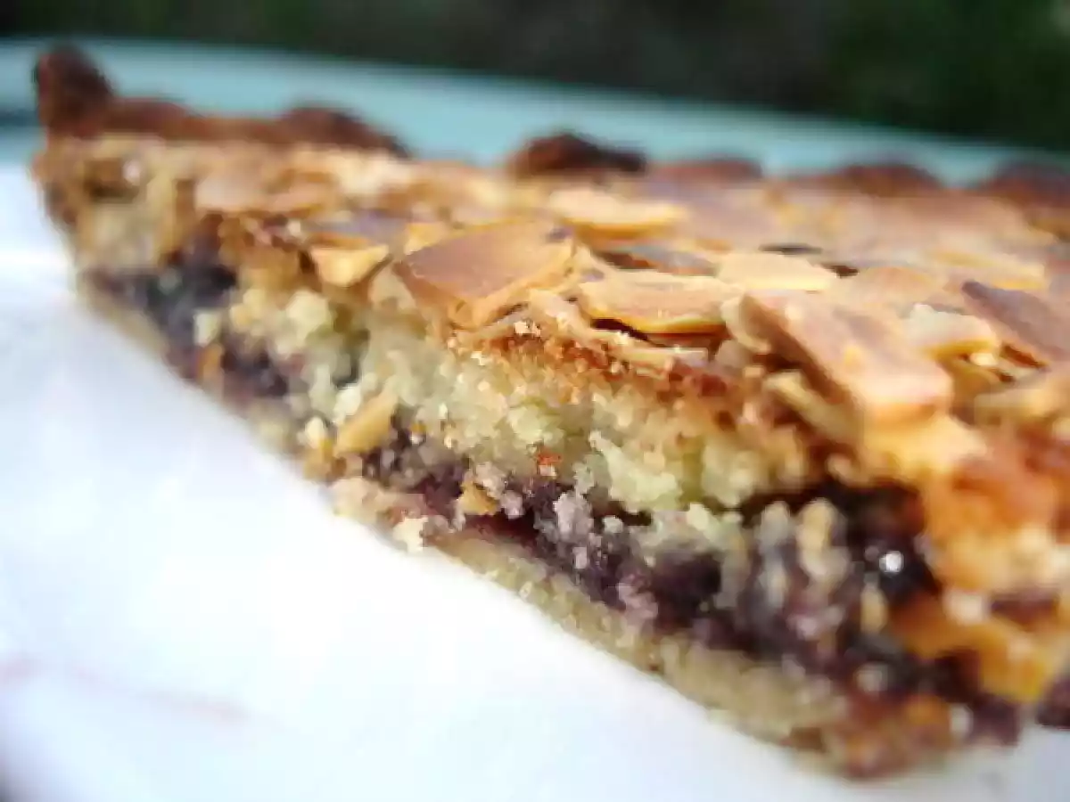 TARTE A LA FRANGIPANE, MYRTILLES ET AMANDES EFFILEES