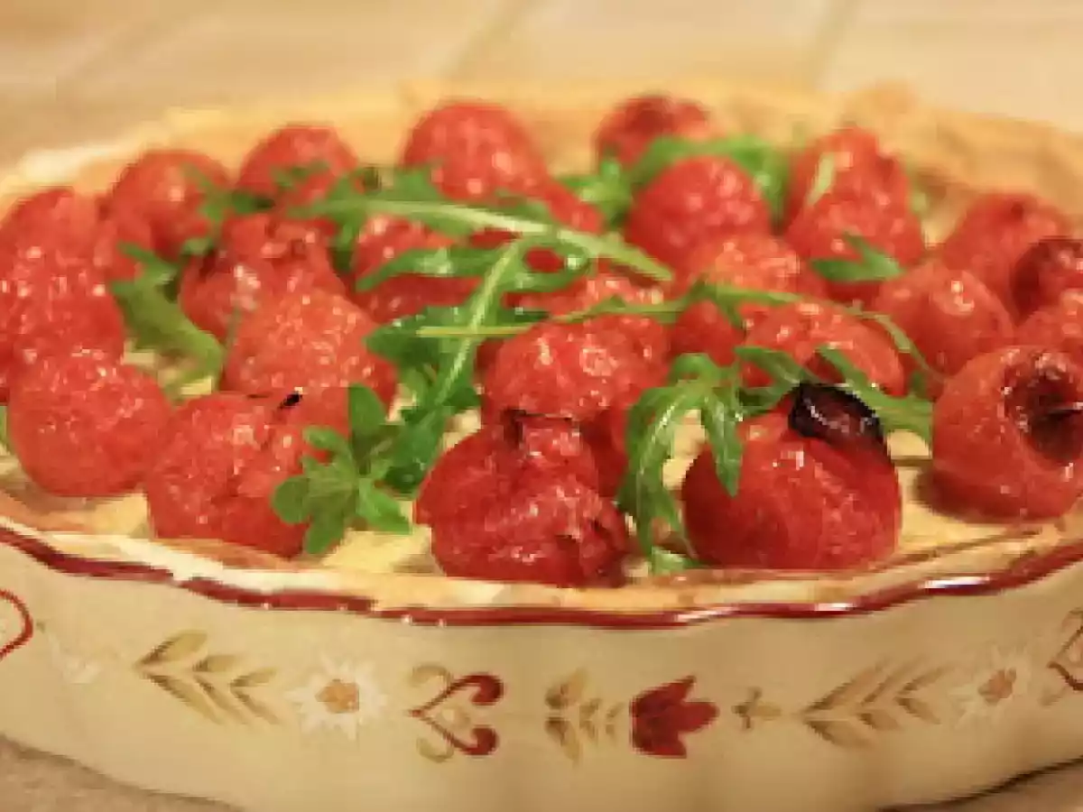 Tarte à la mousse d'artichauts et aux tomates cerises confites