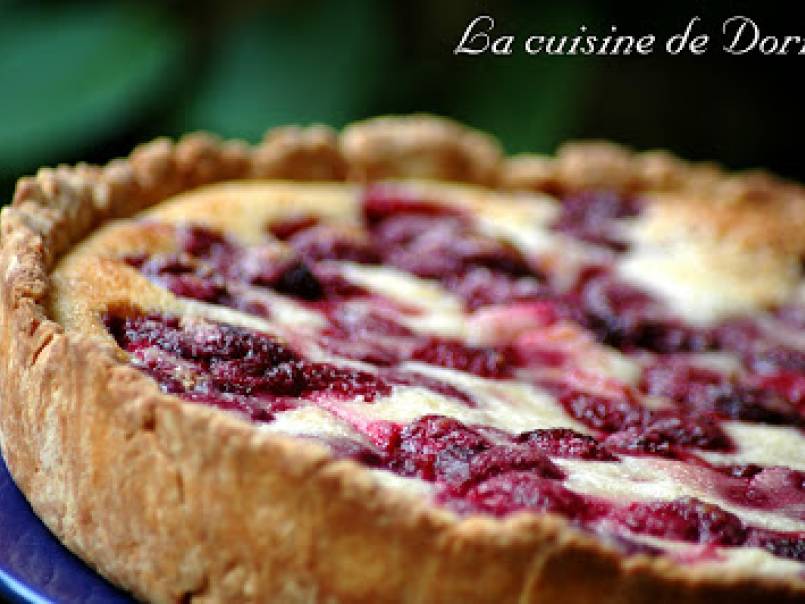 Tarte à la rhubarbe et framboises