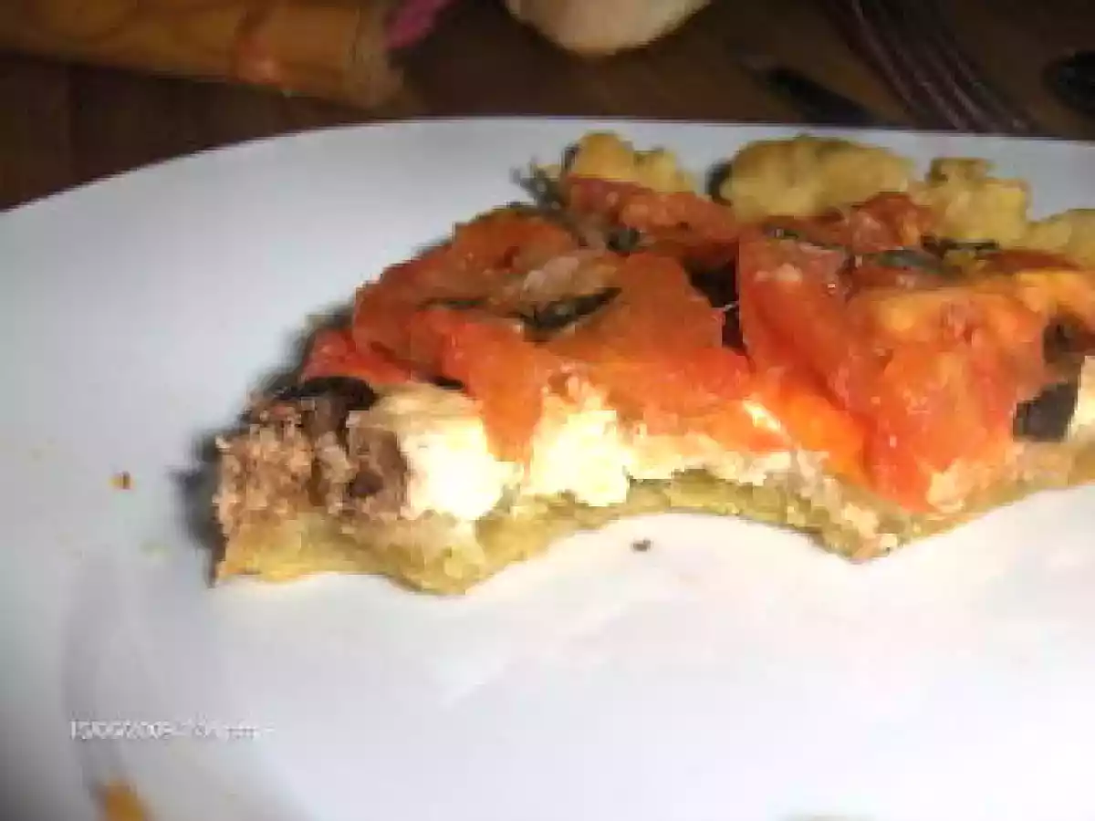 Tarte à la tomate, parmesan et basilic, cheesecake d'olives noires - photo 2