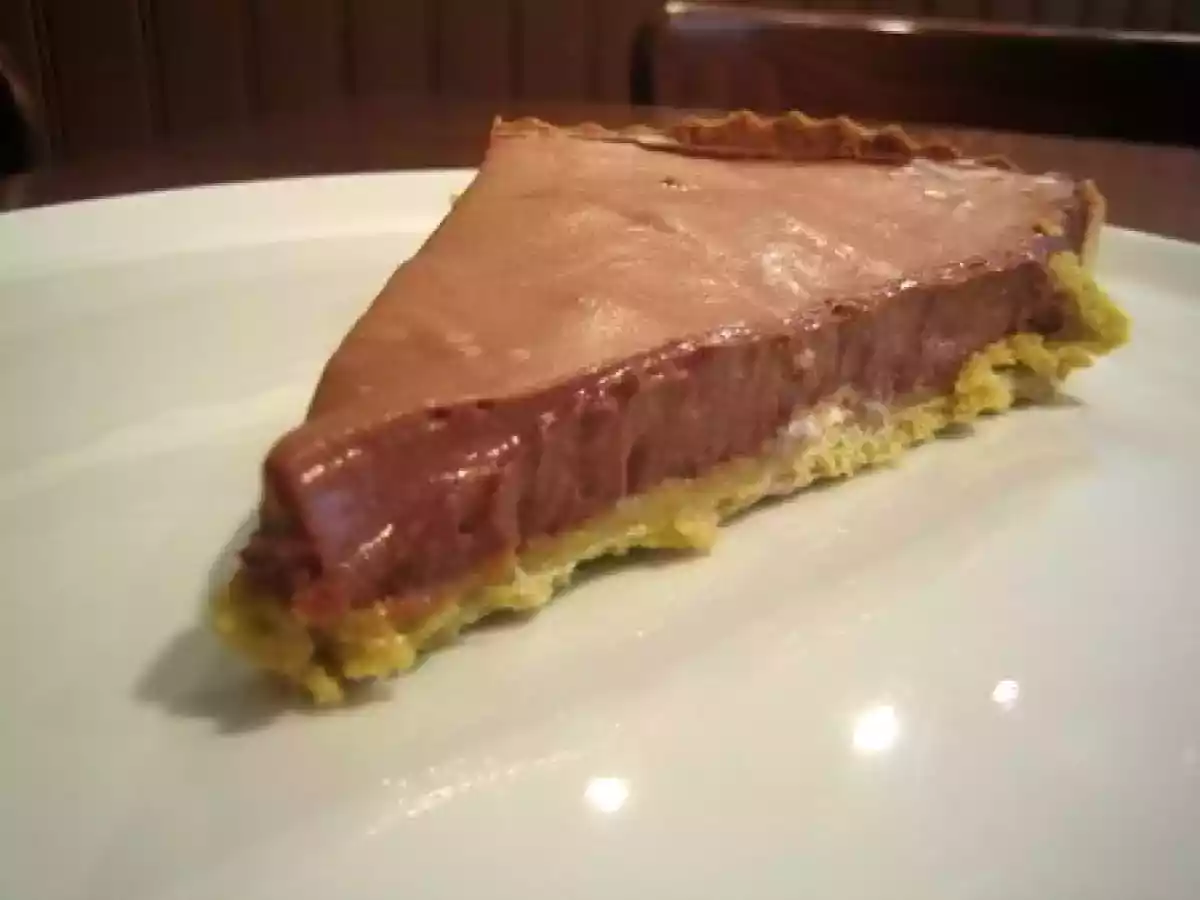 Tarte au chocolat au lait travaillé au tofu soyeux, à la crème de marron