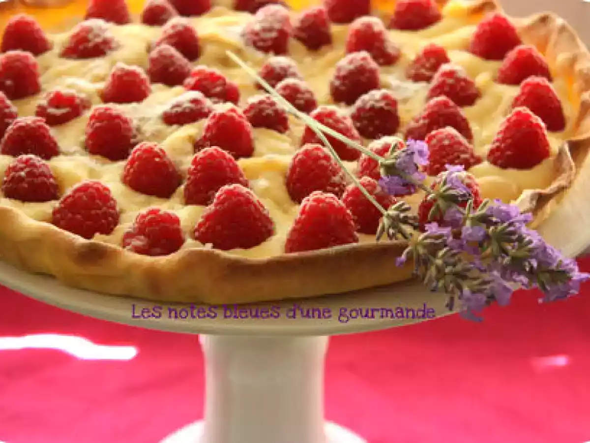 Tarte au citron, au mascarpone, framboise et lavande