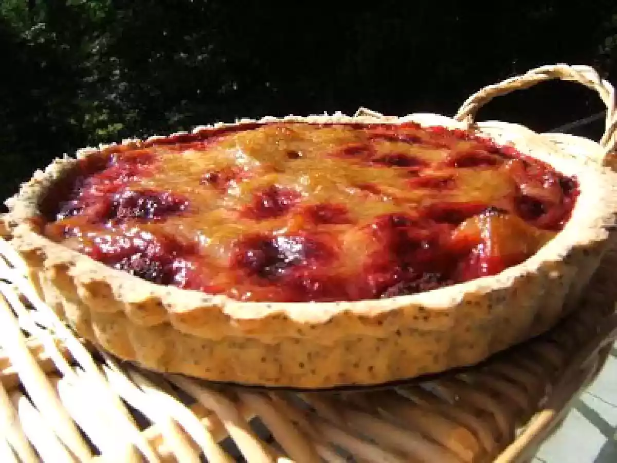 Tarte au pavot bleu - rhubarbe et framboises