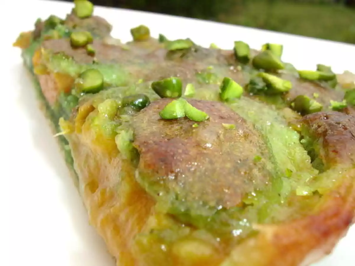 TARTE AUX ABRICOTS ET AUX PISTACHES