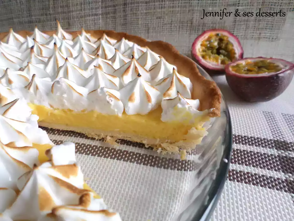 Tarte aux fruits de la passion meringuée