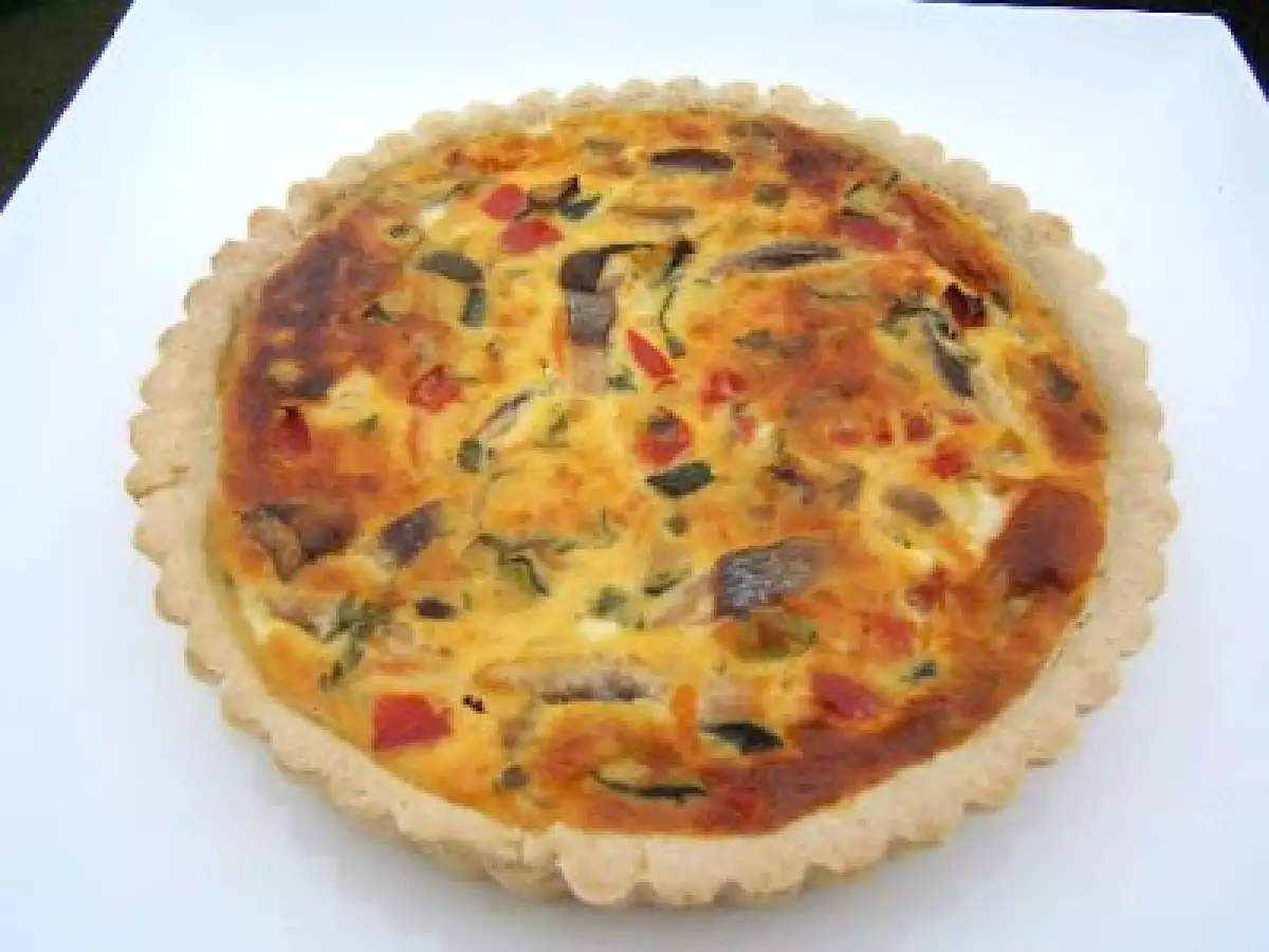 Tarte aux légumes rissolés et hareng fûmé sur une pâte brisée au cumin - photo 2