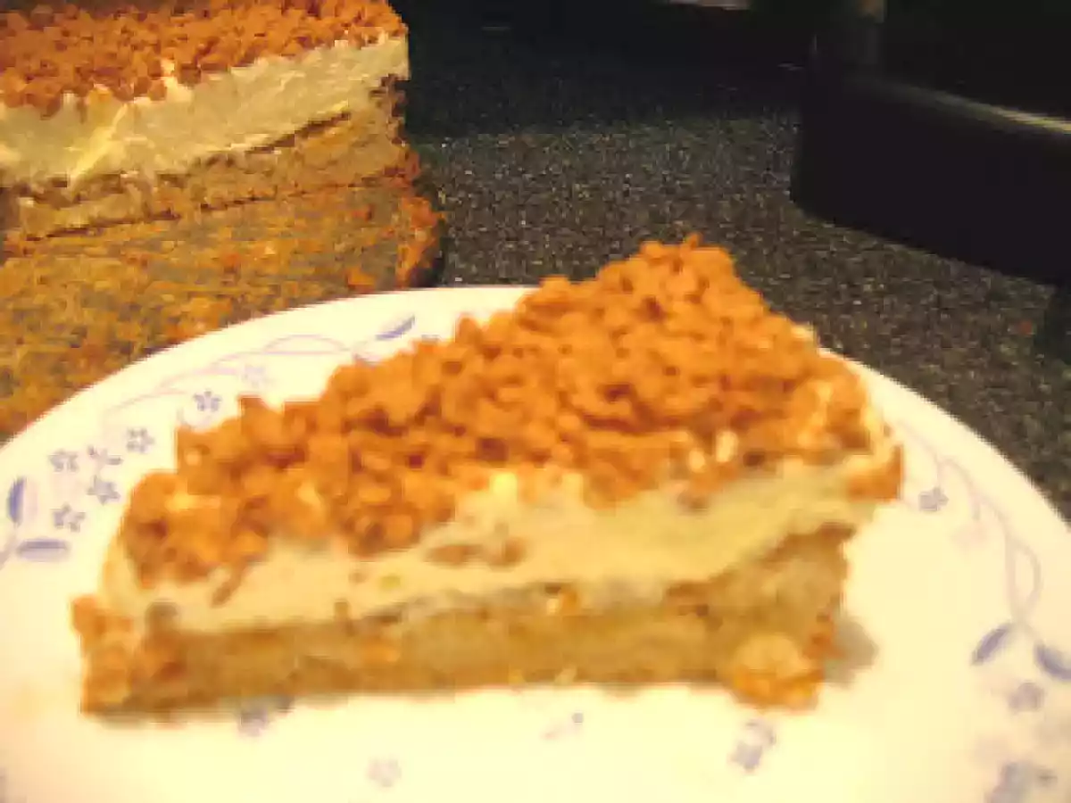 Tarte aux noisettes et au skor ( genre Ikea )