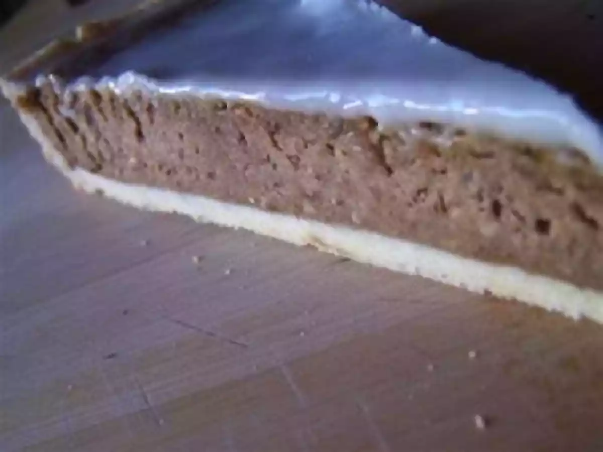 Tarte aux noix de Grenoble, glaçage au kirsch (83567 pts WW)