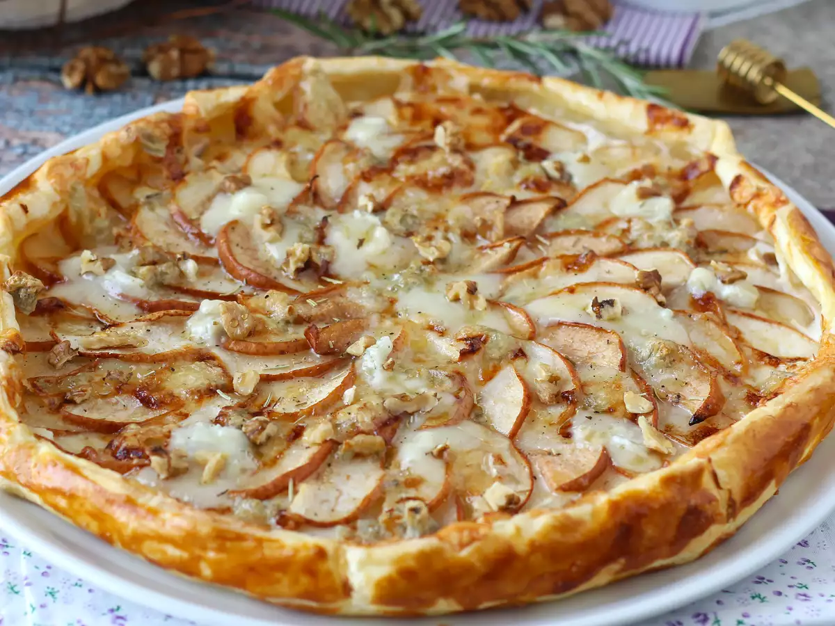 Tarte aux poires, gorgonzola et noix - photo 2