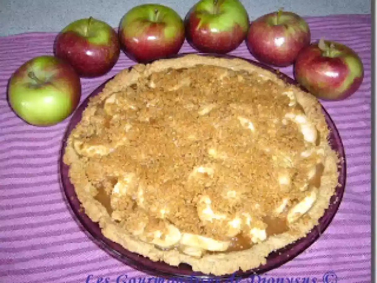Tarte aux pommes, croute et garniture au graham