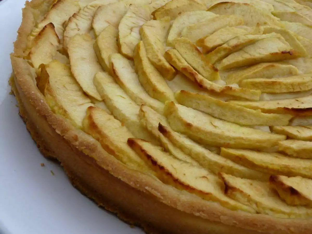 Tarte aux pommes et à la crème pâtissiere - photo 2