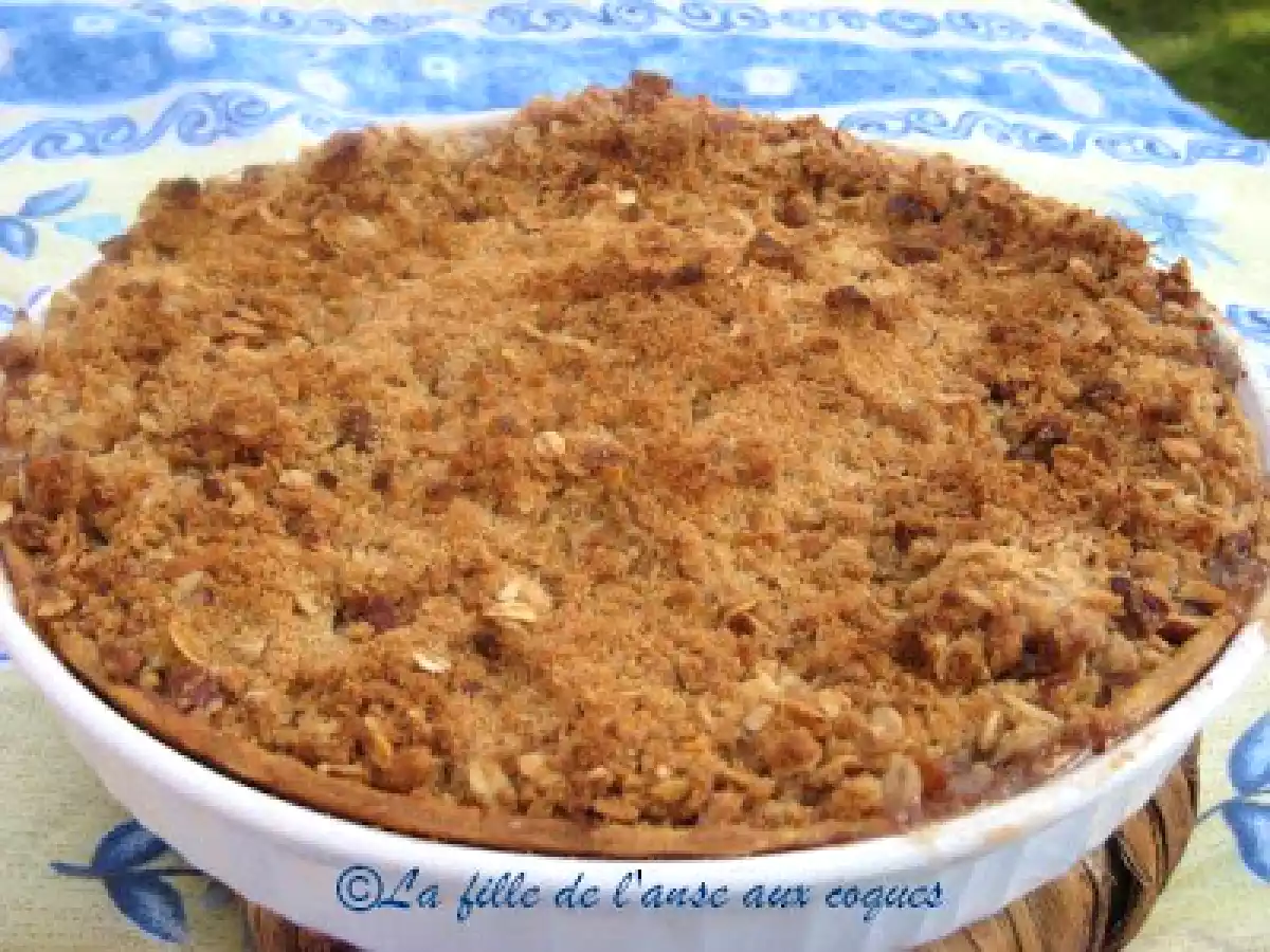 TARTE AUX POMMES, GARNITURE STREUSEL AUX AMANDES
