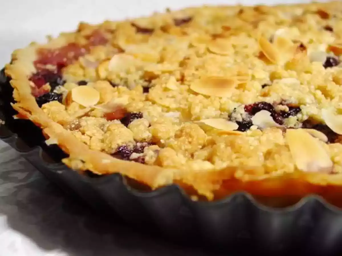 Tarte aux Pommes-Myrtilles aux Amandes