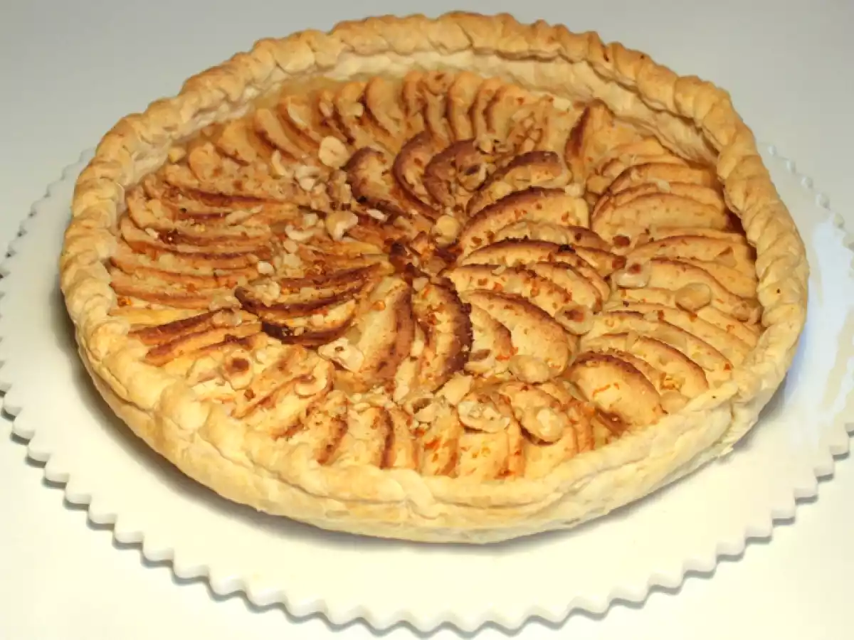 Tarte aux pommes, noisettes & zestes d'orange de Chantal