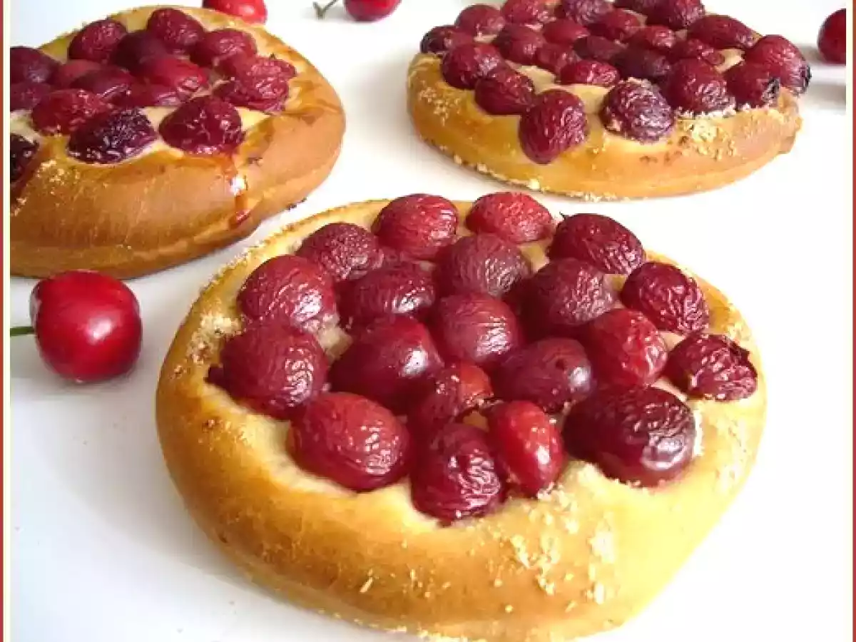 Tarte briochée aux cerises
