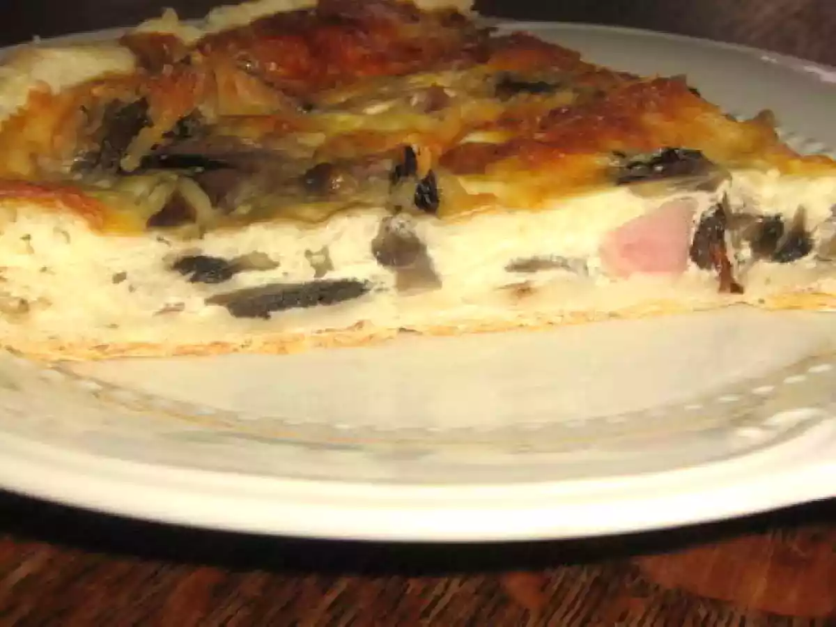 Tarte champignons et dés de jambon