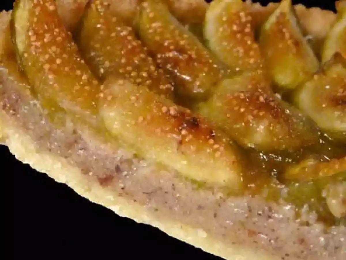 Tarte crème de noisettes, compote de figues et figues fraiches - photo 3