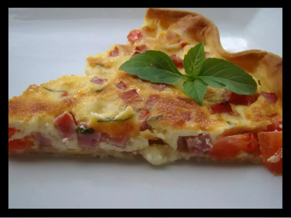 Tarte express tomates, mozza, jambon et basilic frais - photo 4