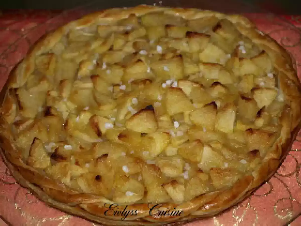 Tarte feuilletée aux pommes caramélisées
