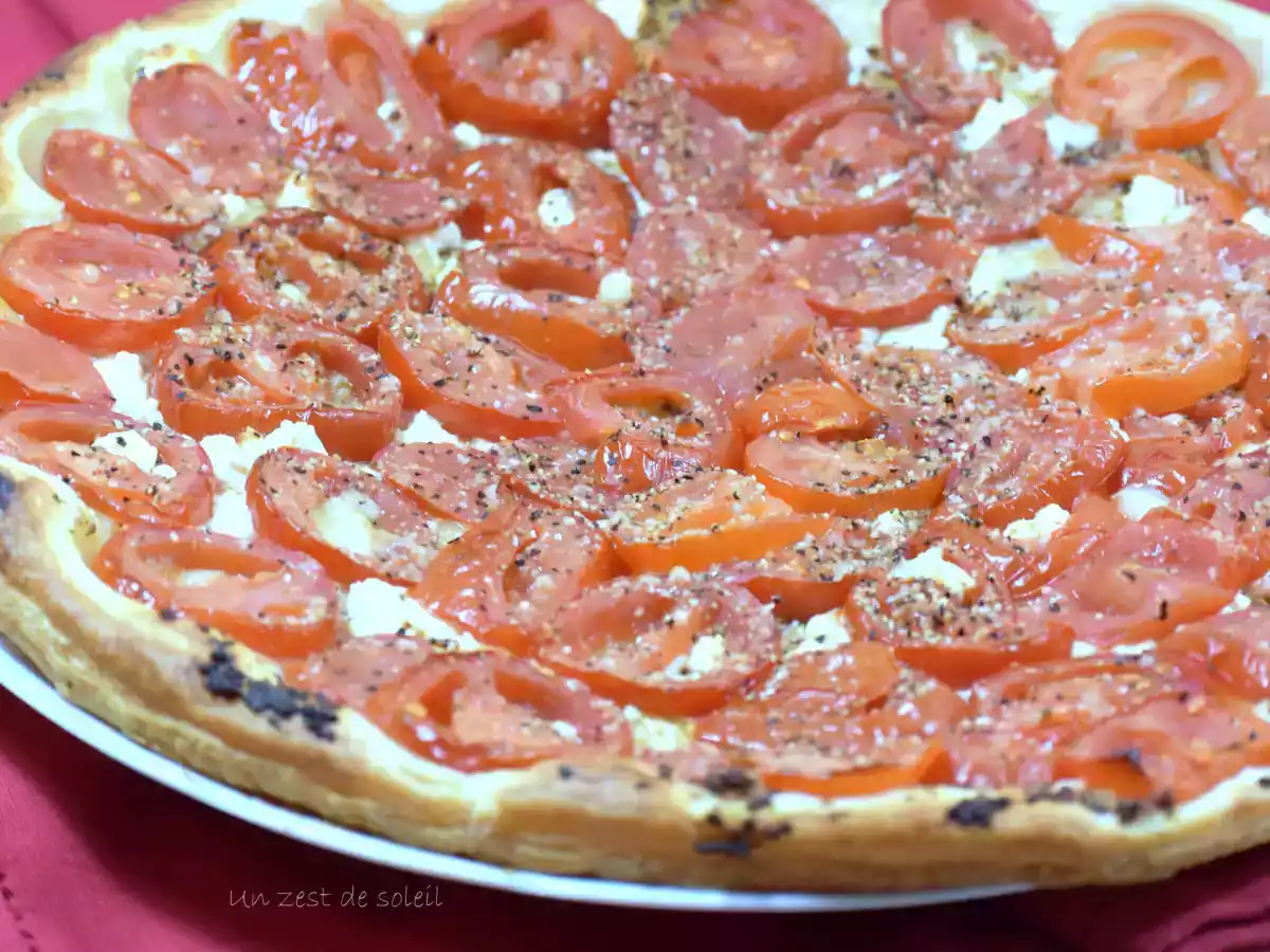 Tarte feuillétée aux tomates et à la féta