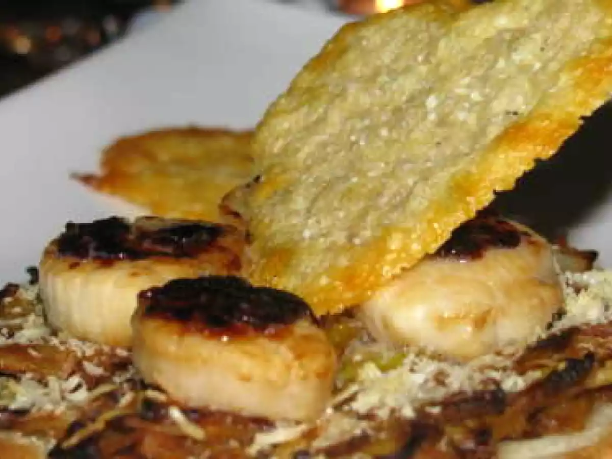 Tarte fine à la fondue de poireau et St Jacques juste poêlées - photo 3