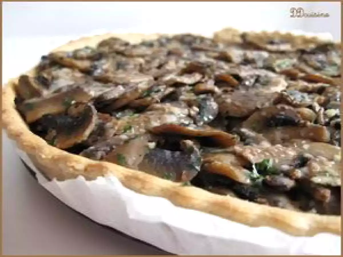 Tarte fine champignons, amande et parmesan