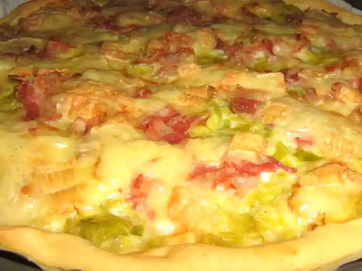 Tarte fine poireaux, coppa et maroilles