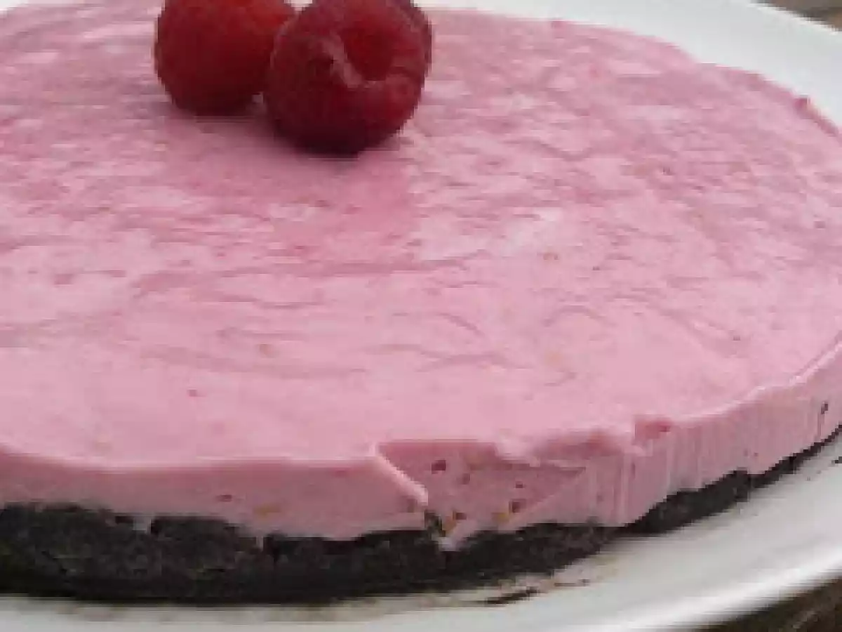Tarte fondante aux framboises et aux Oréos