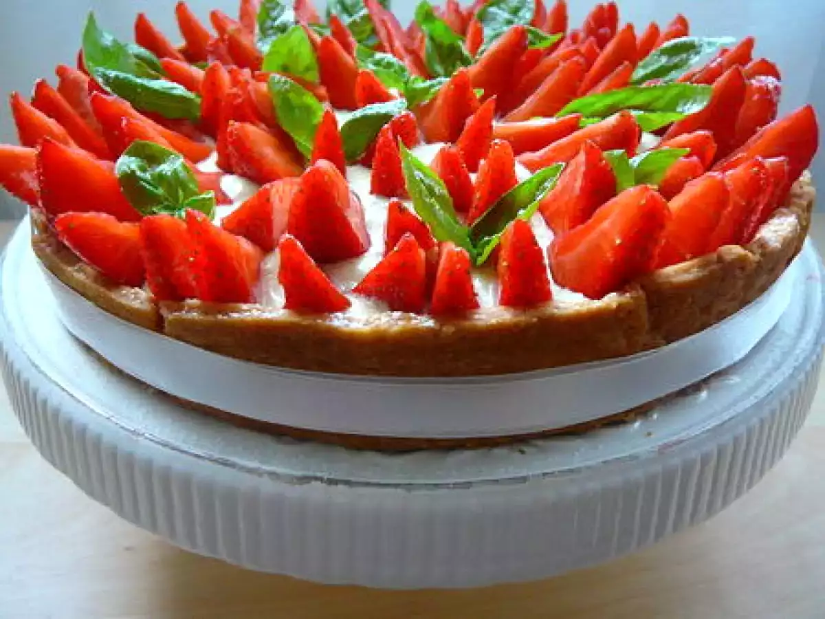 Tarte fraises & basilic, crème pâtissière à l'huile d'olive