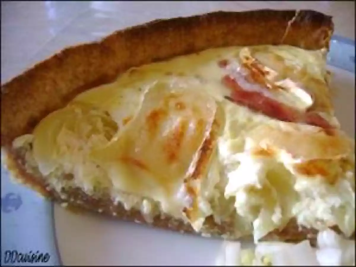 Tarte oignon - chèvre - bacon et pâte spéciale