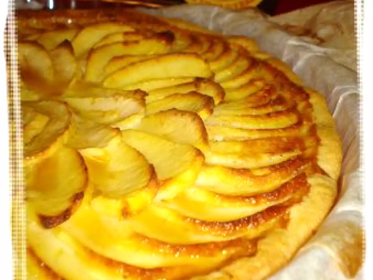 Tarte pâtissière aux pommes & au sirop d'érable (rapide et savoureuse)